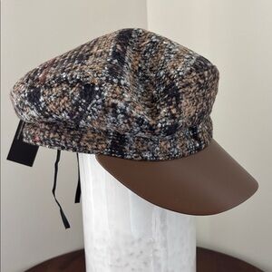 Marcus Adler Tweed Newsboy Hat,faux leather brim,adjustable fit,fall,winter